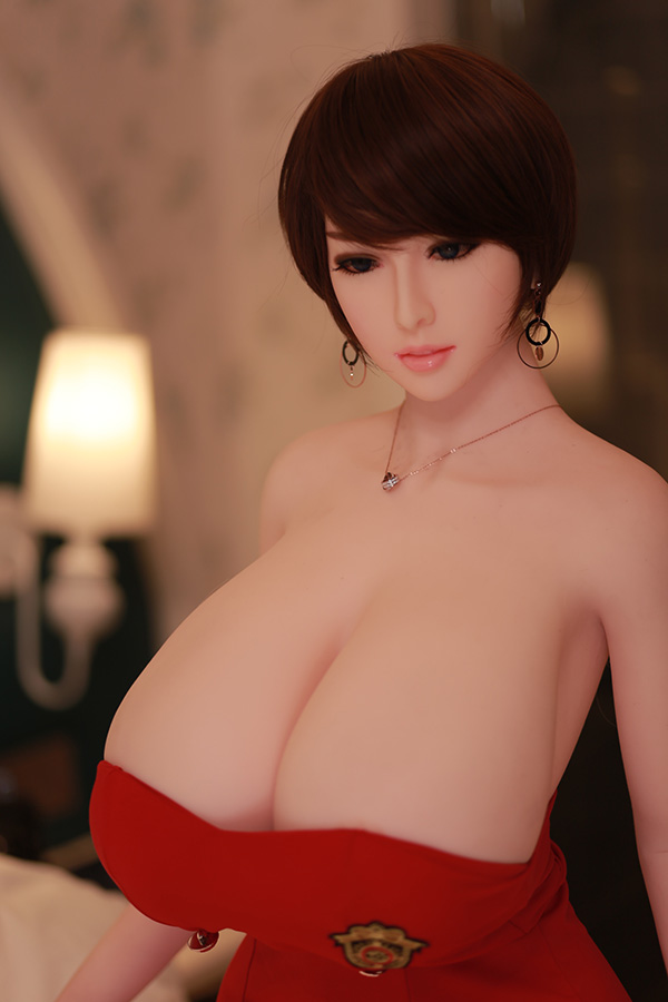 Guinevere 170cm H Cup doll 13